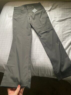 Eddie Bauer Women's Rainier Pants Women's Size 4 Slightly Curvy/ Straight